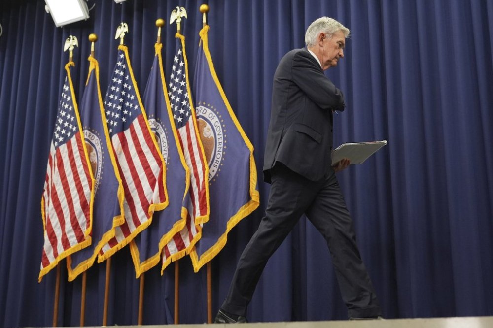 Federal Reserve Chairman Jerome Powell walks off after a news conference following the Federal Open Market Committee meeting, Wednesday, Sept. 17, 2025, at the Federal Reserve Board Building in Washington. (AP Photo/Jacquelyn Martin)