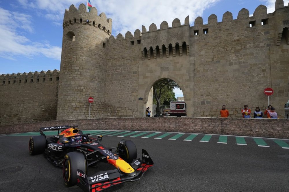 Red Bull driver Max Verstappen of the Netherlands in action during the qualifying for the Azerbaijan Formula One Grand Prix in Baku, Azerbaijan, Saturday, Sept. 20, 2025. (AP Photo/Darko Bandic)