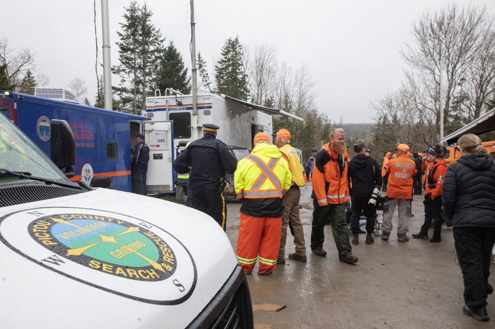 Searchers return to the basecamp after looking for six year old Lilly Sullivan and four year old Jack Sullivan, two children missing since last week, in Lansdowne Station, N.S., Wednesday, May 7, 2025. THE CANADIAN PRESS/Ron Ward