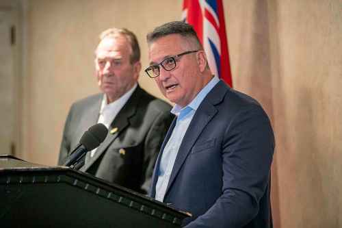 BROOK JONES / FREE PRESS
Federal Agriculture Minister Heath MacDonald (right) makes an agriculture announcement in the Tache Room at the Fort Garry Hotel in Winnipeg, Man., Sunday, Sept. 7, 2025. MacDonald was joined by Provincial Agriculture Minister Ron Kostyshyn for the announcement.