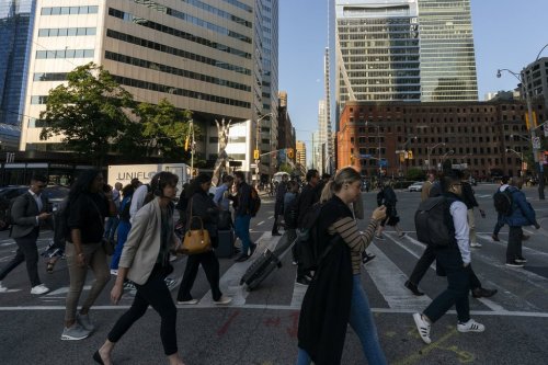 Financial educator Eduek Brooks estimates the cost of returning to the office five days a week could range anywhere between $800 and $1,000 a month. (Aug. 22, 2024.) THE CANADIAN PRESS/Paige Taylor White