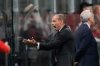 AC Milan's head coach Massimiliano Allegri reacts during the Serie A soccer match between AC Milan and Napoli at the San Siro stadium in Milan, Italy, Sunday, Sept. 28, 2025. (AP Photo/Luca Bruno)