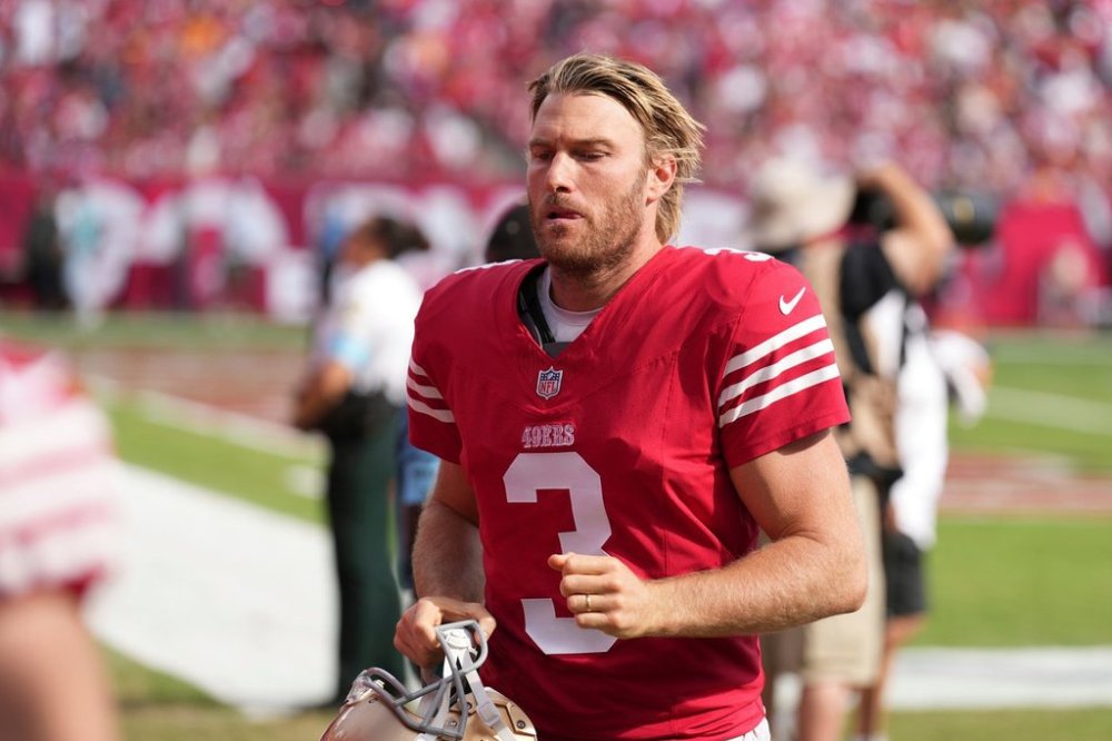 FILE - San Francisco 49ers punter Mitch Wishnowsky (3) leaves the field at half time during an NFL football game against the Tampa Bay Buccaneers, Sunday, Nov. 10, 2024, in Tampa, Fla. (AP Photo/Peter Joneleit,File)