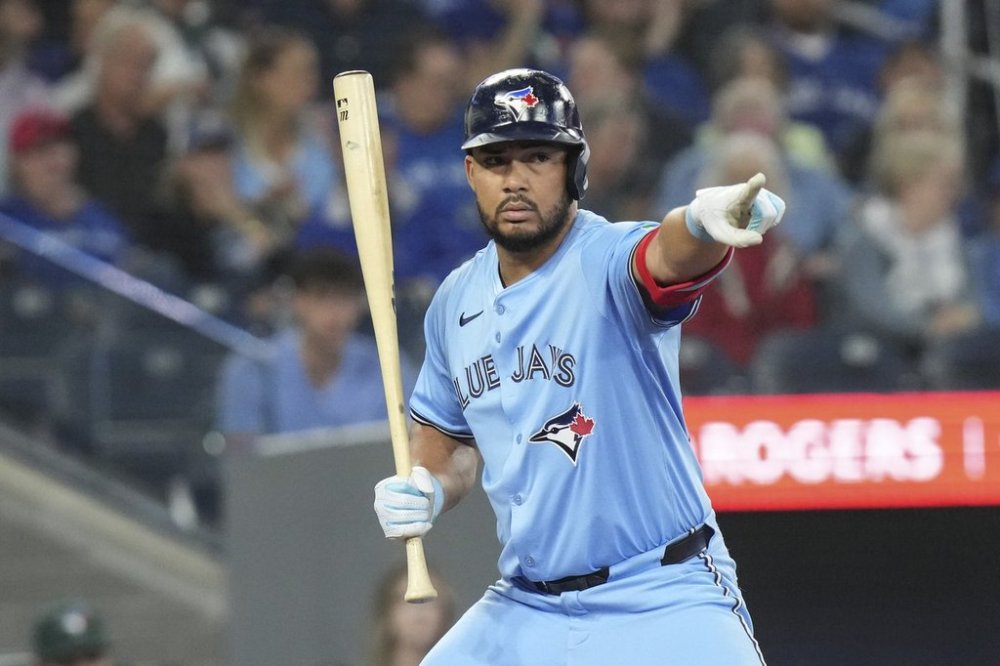 Blue Jays outfielder Anthony Santander calls to the first-base umpire during second inning MLB action against the Boston Red Sox in Toronto on Sept. 24, 2025. THE CANADIAN PRESS/Chris Young