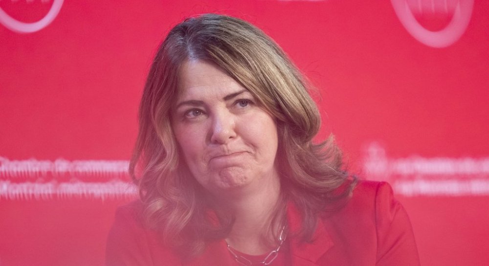 Alberta Premier Danielle Smith speaks at the Chamber of Commerce of Metropolitan Montreal in Montreal on Monday, Oct. 6, 2025. THE CANADIAN PRESS/Christinne Muschi
