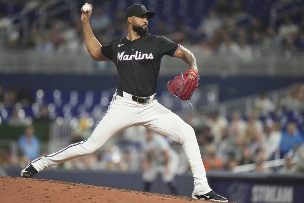 Miami Marlins starting pitcher Sandy Alcantara throws during the fifth inning of a baseball game against the Detroit Tigers, Friday, Sept. 12, 2025, in Miami. (AP Photo/Lynne Sladky)