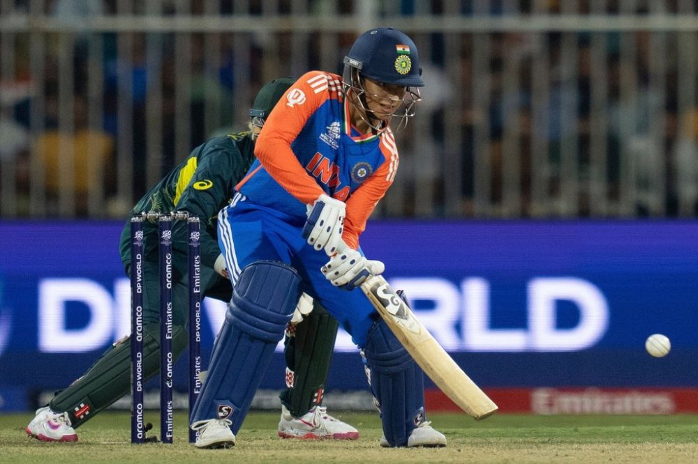 FILE - India's Smriti Mandhana bats during the ICC Women's T20 World Cup 2024 match between India and Australia at Sharjah Stadium, United Arab Emirates, Oct. 13, 2024. (AP Photo/Altaf Qadri, File)