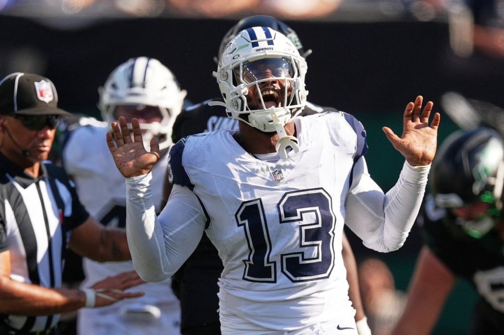 Dallas Cowboys' Dante Fowler Jr. reacts after sacking New York Jets' Justin Fields during the second half of an NFL football game Sunday, Oct. 5, 2025, in East Rutherford, N.J. (AP Photo/Seth Wenig)