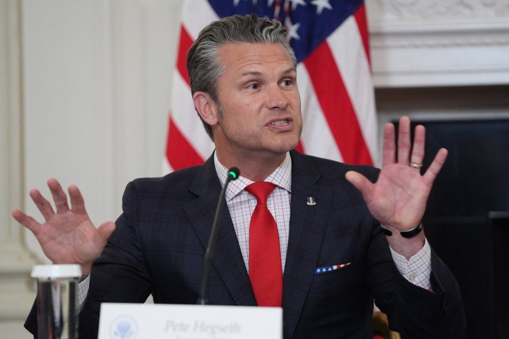Defense Secretary Pete Hegseth speaks during a roundtable on criminal cartels with President Donald Trump in the State Dining Room of the White House, Thursday, Oct. 23, 2025, in Washington. (AP Photo/Evan Vucci)