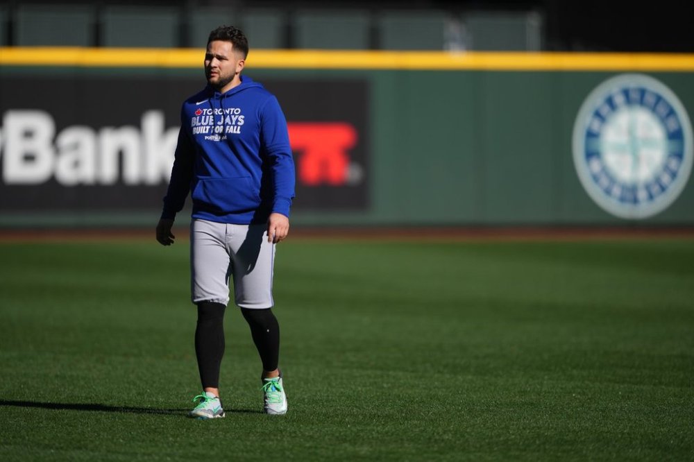 Toronto Blue Jays shortstop Bo Bichette walks on the field the day before Game 3 of baseball's American League Championship Series against the Seattle Mariners Tuesday, Oct. 14, 2025, in Seattle. (AP Photo/Lindsey Wasson)