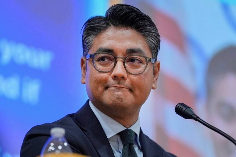 FILE - Incumbent Cincinnati Mayor Aftab Pureval participates in a candidate forum with Brian Frank hosted by the Cincinnati NAACP, April 15, 2025, in Cincinnati. (AP Photo/Carolyn Kaster, File)