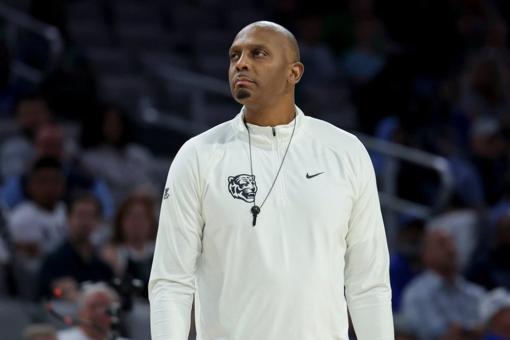FILE - Memphis head coach Penny Hardaway walks onto the court during a timeout in the second half of an NCAA college basketball game against Tulane in the semifinals of the American Athletic Conference tournament, March 15, 2025, in Fort Worth, Texas. (AP Photo/Gareth Patterson, File)