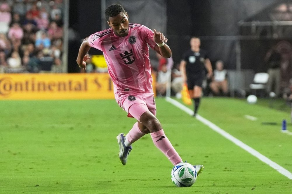 FILR - Inter Miami midfielder Yannick Bright controls the ball during the first half of an MLS soccer match against the Seattle Sounders, Tuesday, Sept. 16, 2025, in Fort Lauderdale, Fla. (AP Photo/Lynne Sladky,File)