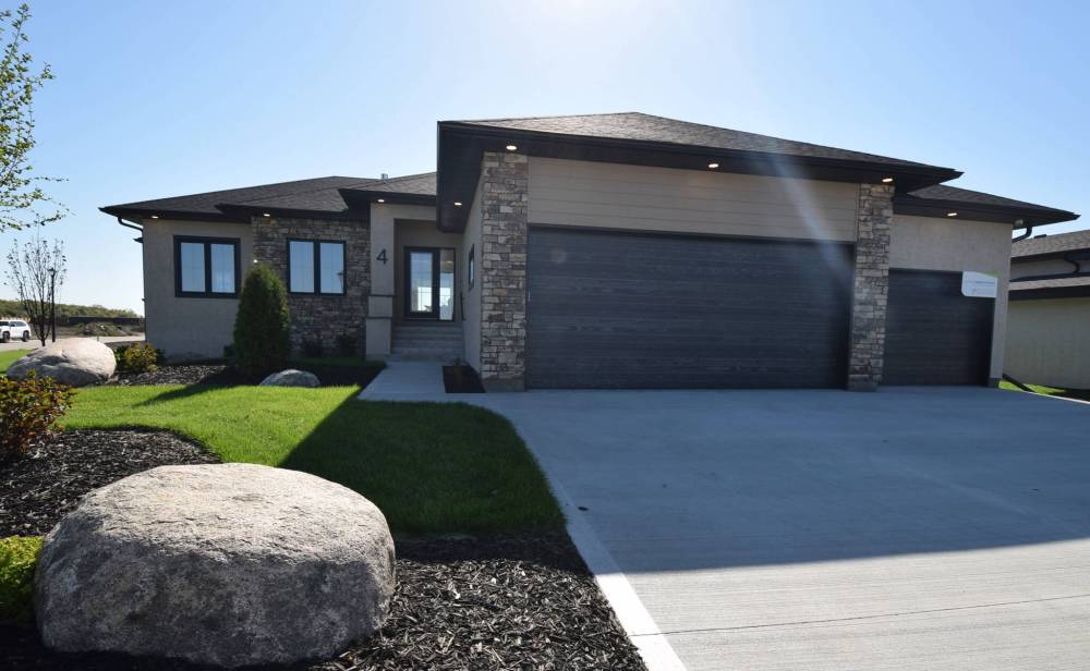 TODD LEWYS PHOTOS / FREE PRESS
The 1,753 sq. ft. bungalow boasts plenty of space for a family.