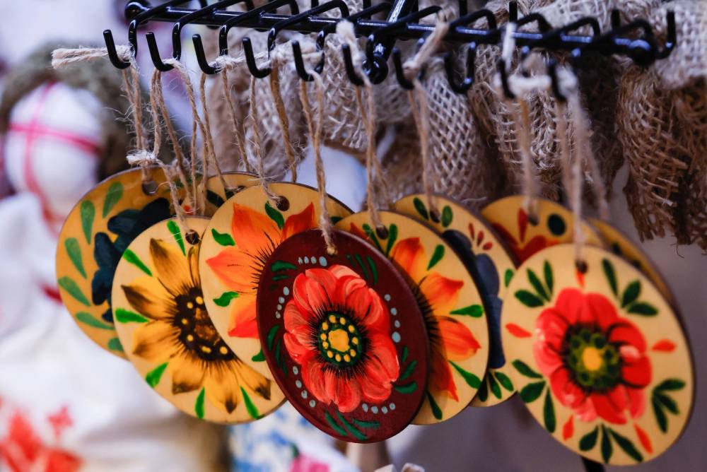 JOHN WOODS / FREE PRESS 
                                Kolo Shop carries goods produced by Ukrainians
who fled to Canada following the Russian invasion of
their homeland.
