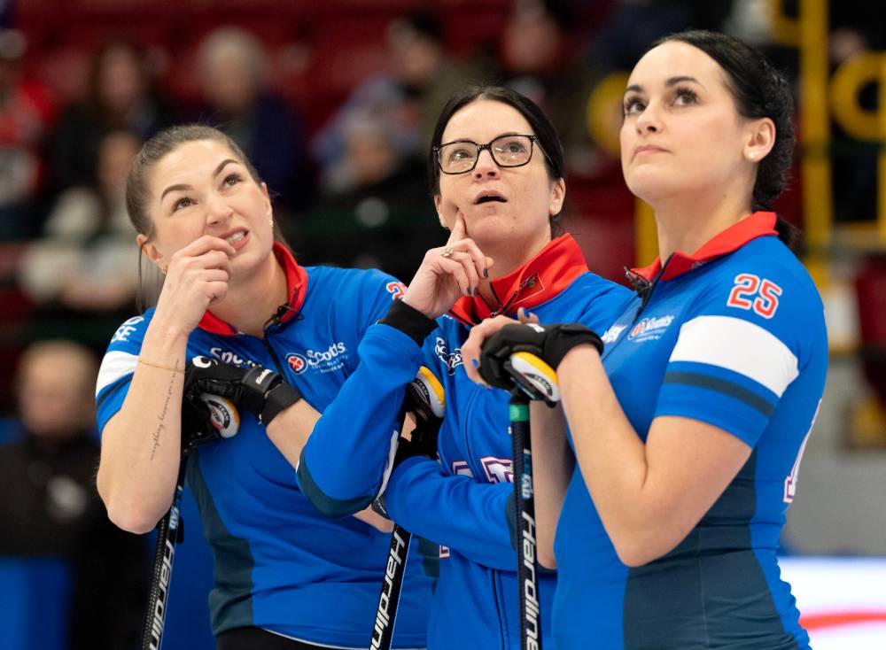 FRANK GUNN / THE CANADIAN PRESS FILES
Team Einarson persevered through many challenges last season, including parting ways with Briane Harris. From left: Karlee Burgess, Kerri Einarson and Krysten Karwacki.