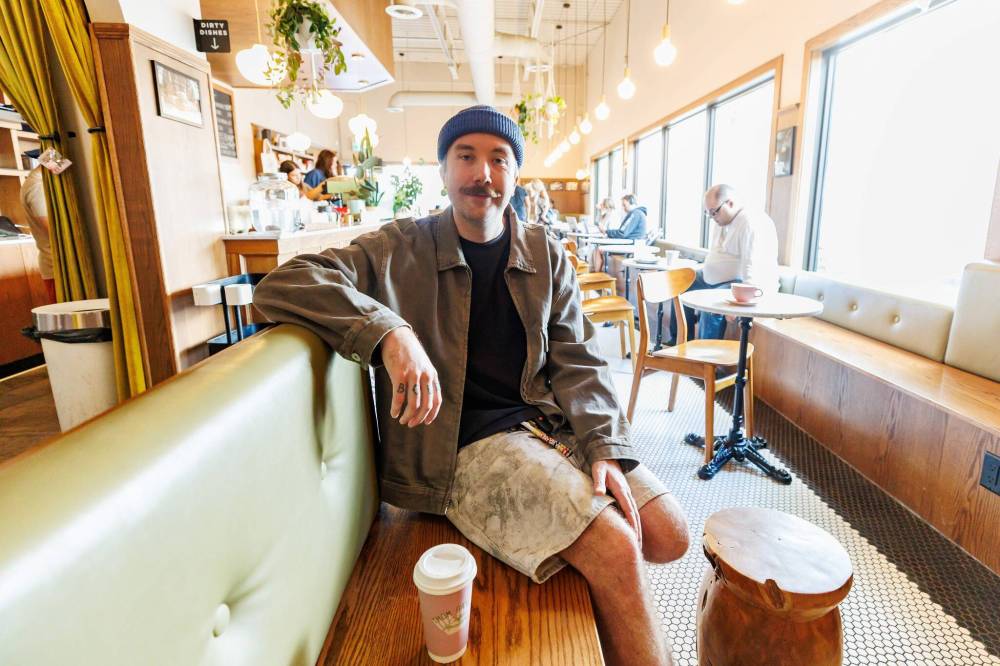 MIKE DEAL / FREE PRESS
Winnipegger Sean Quigley (who went viral for his Little Drummer Boy video in 2011) now owns his own music media production company, which includes the Quigley Dreamcast podcast.