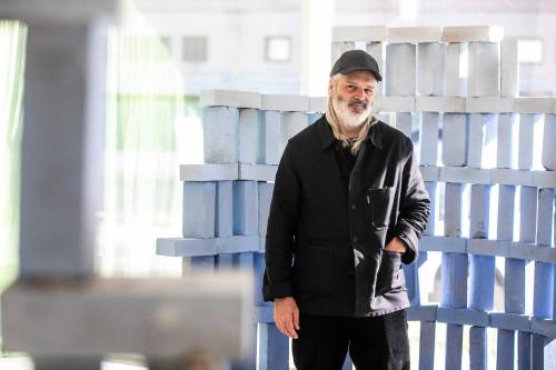 MIKAELA MACKENZIE / FREE PRESS
                                Artist Rodney LaTourelle creates art using geopolymer cement, a low-carbon alternative to traditional Portland cement.