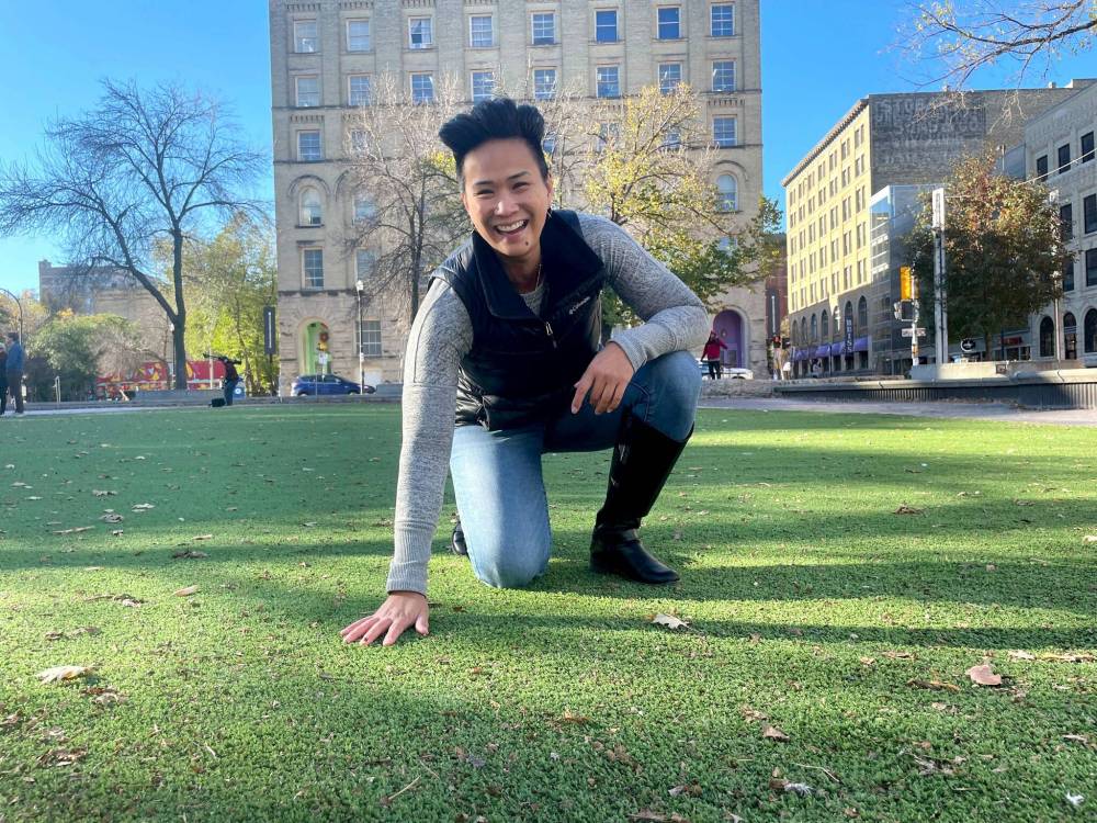 Ruth Bonneville / Free Press
Coun. Vivian Santos (Point Douglas) said there were requests to replace the grass with artificial turf to help keep the area clean.