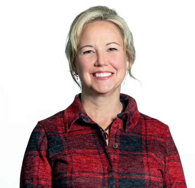 SUPPLIED
CUPE 500 vice-president Carmen Prefontaine has been endorsed by the Winnipeg Labour Council and United Fire Fighters of Winnipeg, former Winnipeg city councillor Lillian Thomas and current Coun. Ross Eadie.