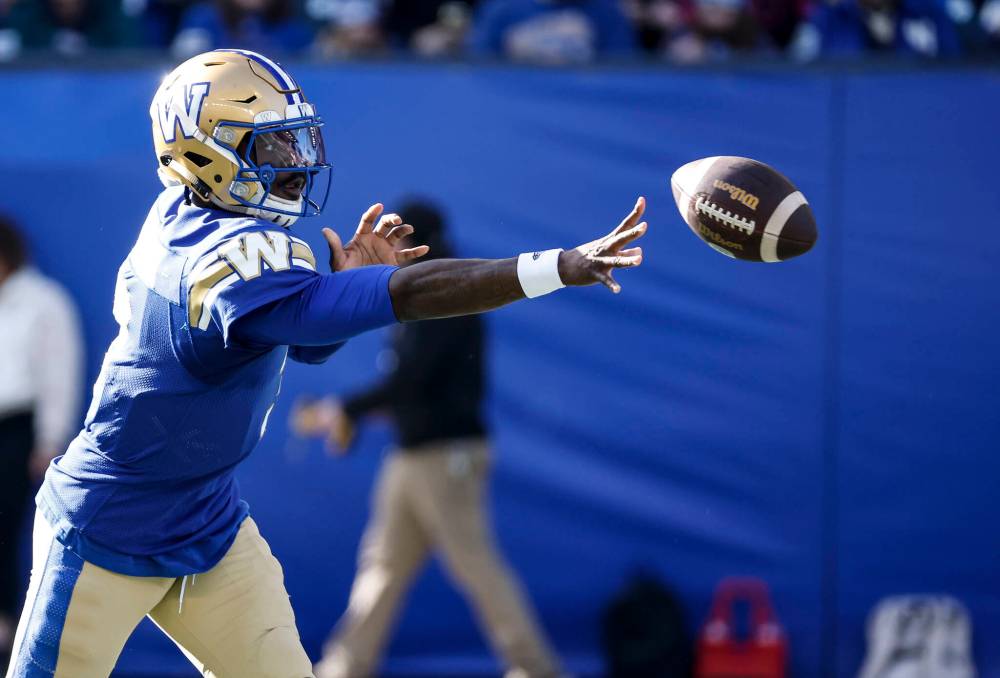 JOHN WOODS / THE CANADIAN PRESS
Winnipeg Blue Bombers quarterback Terry Wilson (3) makes the pass against the Montreal Alouettes during first half CFL action in Winnipeg, Saturday, Oct. 25, 2025.