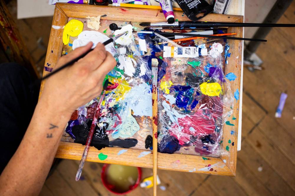 MIKAELA MACKENZIE / FREE PRESS FILES
                                Artbeat Studio provides free art programming and supports for community members.