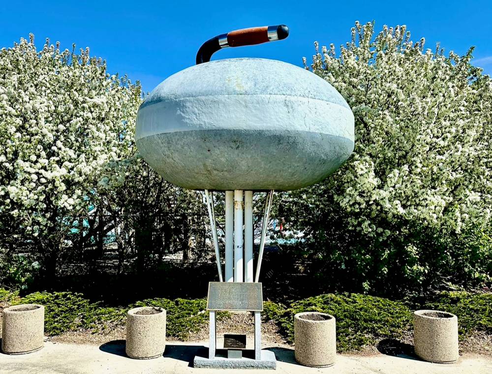 PHOTOS BY Gord Mackintosh / Free Press
Arborg is home to the world’s biggest curling rock, another quirky attraction in a town full of unique charm.