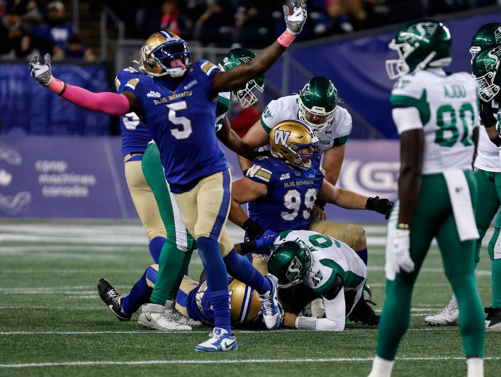 John Woods / THE CANADIAN PRESS files
Willie Jefferson (left) and his Bombers cohorts will be looking to hand Als QB Davis Alexander his first loss in Saturday’s East Division semifinal.