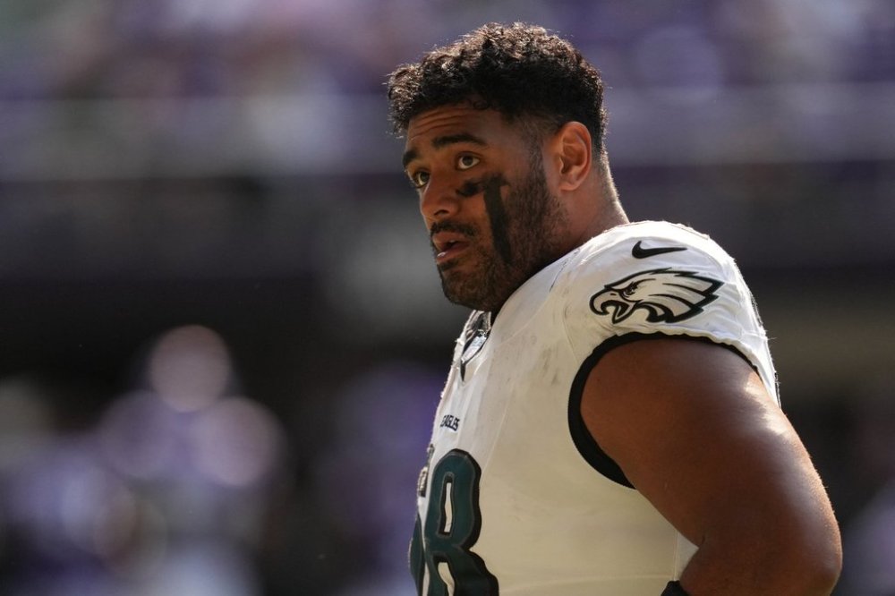 FILE - Philadelphia Eagles offensive tackle Jordan Mailata (68) walks across the field at halftime of an NFL football game against the Minnesota Vikings, Sunday, Oct. 19, 2025, in Minneapolis. (AP Photo/Abbie Parr, File)