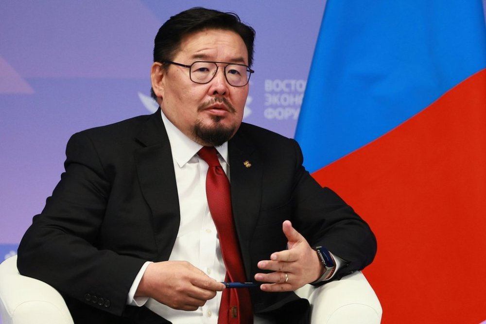 FILE -Mongolian Prime Minister Gombojavyn Zandanshatar speaks to Russian President Vladimir Putin during their meeting on the sidelines of the Eastern Economic Forum in Vladivostok, Russia, Sept. 4, 2025. (Vladimir Smirnov, Sputnik, Kremlin Pool Photo via AP, File)