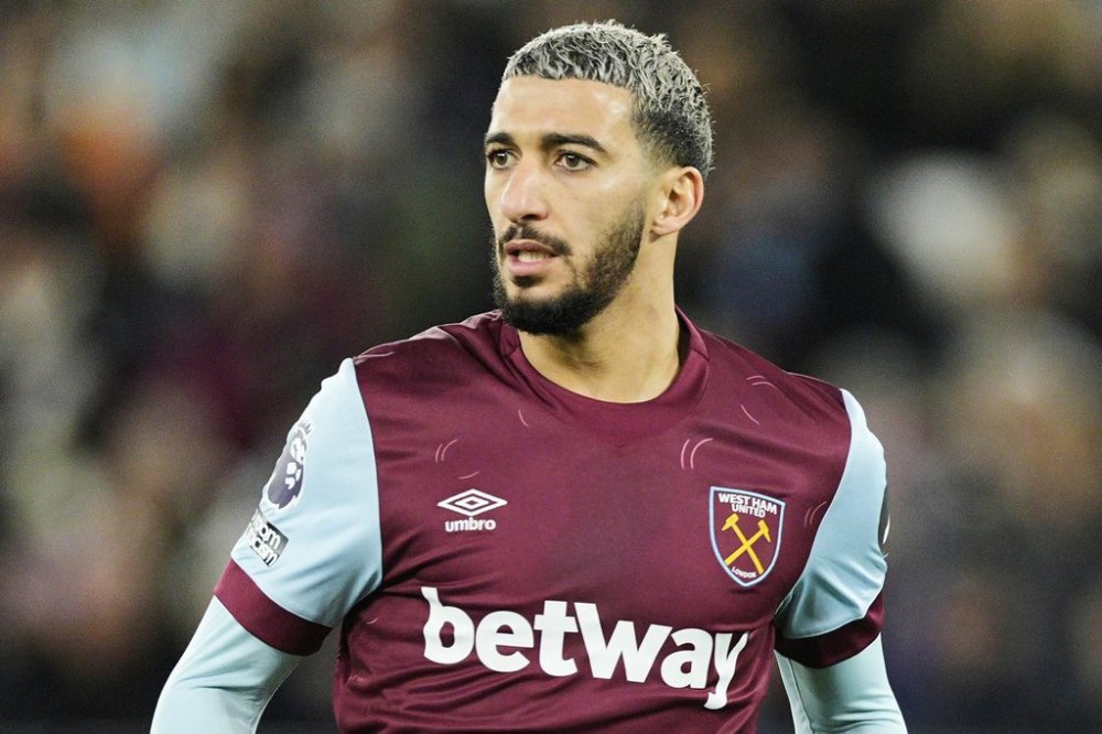 West Ham United's Said Benrahma into position during an English Premier League soccer match against Brighton and Hove Albion at The London Stadium in London, Tuesday, Jan. 2, 2024. (AP Photo/Dave Shopland, File)