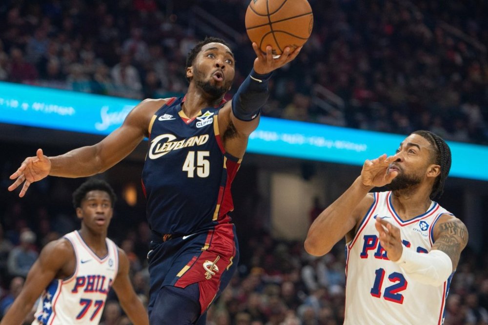 Mitchell’s season-high 46 points lead Cavaliers to 132-121 victory over 76ers