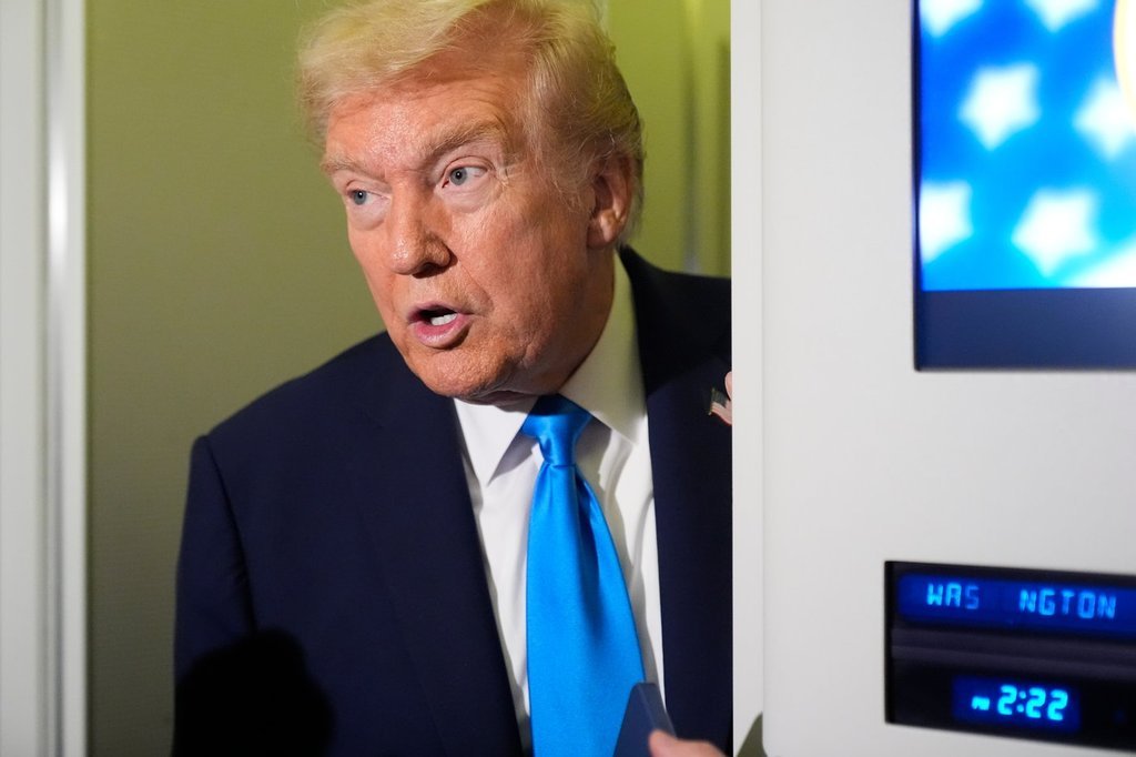 Trump threatens Canada with 10% extra import tax for not pulling down ...