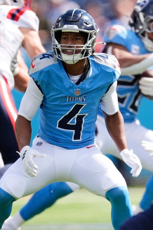 Tennessee Titans wide receiver Tyler Lockett (4) plays during the first half of an NFL football game against the New England Patriots, Sunday, Oct. 19, 2025, in Nashville, Tenn. (AP Photo/George Walker IV)