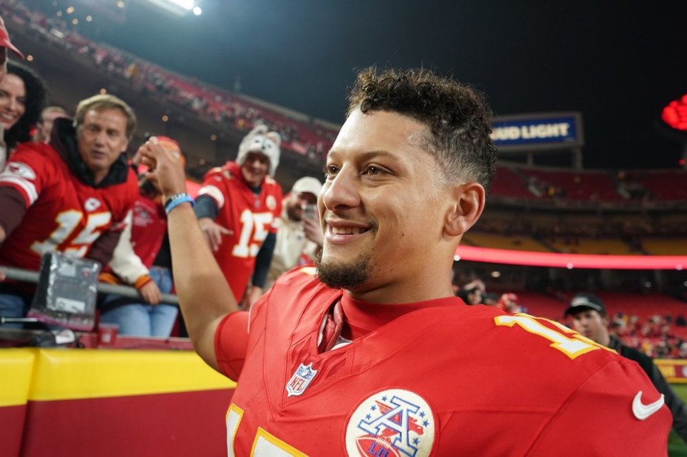 Kansas City Chiefs quarterback Patrick Mahomes smiles following an NFL football game against the Washington Commanders Monday, Oct. 27, 2025, in Kansas City, Mo. (AP Photo/Ed Zurga)