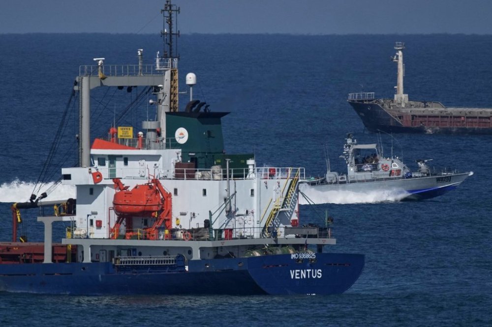 An Israeli Navy vessel moves in the Mediterranean Sea toward the port of Ashdod, Israel, Thursday, Oct. 2, 2025. The Israeli navy is intercepting the aid boats from the civilian Gaza-bound flotilla Sumud as they approached the coast of Gaza. THE CANADIAN PRESS/AP-Leo Correa