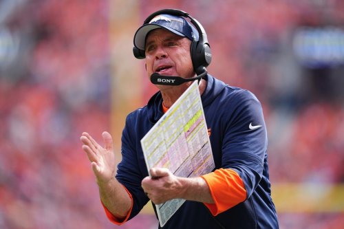 Denver Broncos head coach Sean Payton gestures during the first half of an NFL football game against the New York Giants in Denver, Sunday, Oct. 19, 2025. (AP Photo/Jack Dempsey)