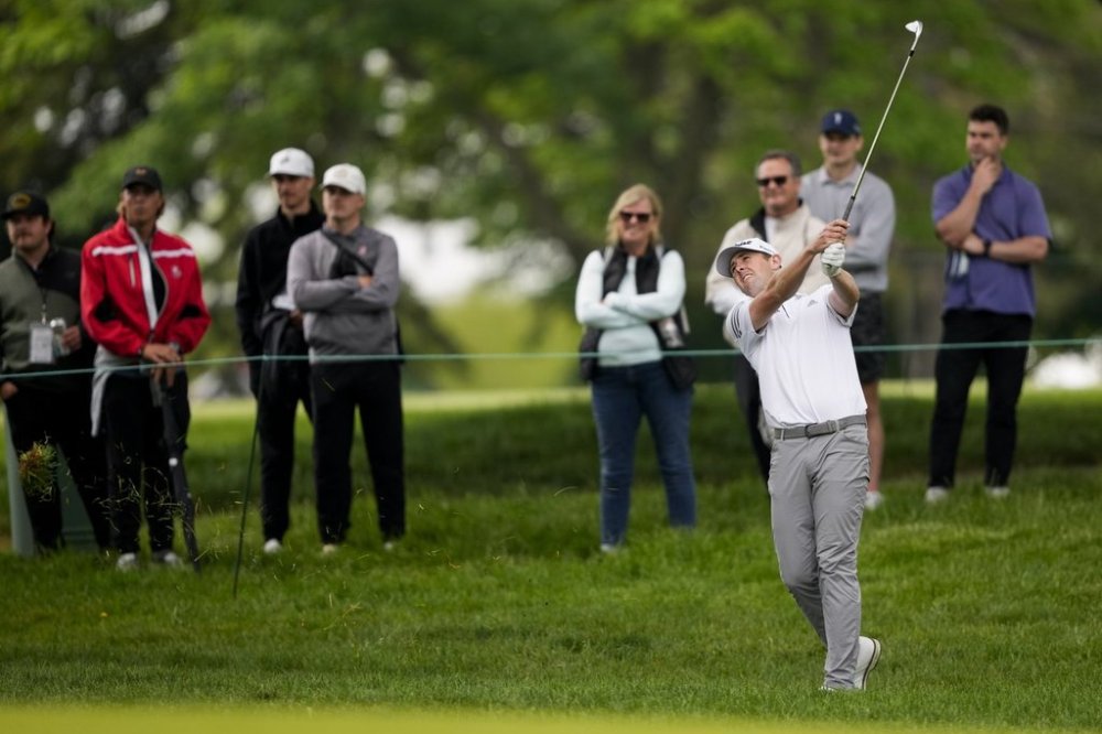 Canadian Myles Creighton makes a shot from the rough on the sixteenth hole during the second round of the Canadian Open in Toronto on Friday, June 9, 2023. THE CANADIAN PRESS/Andrew Lahodynskyj