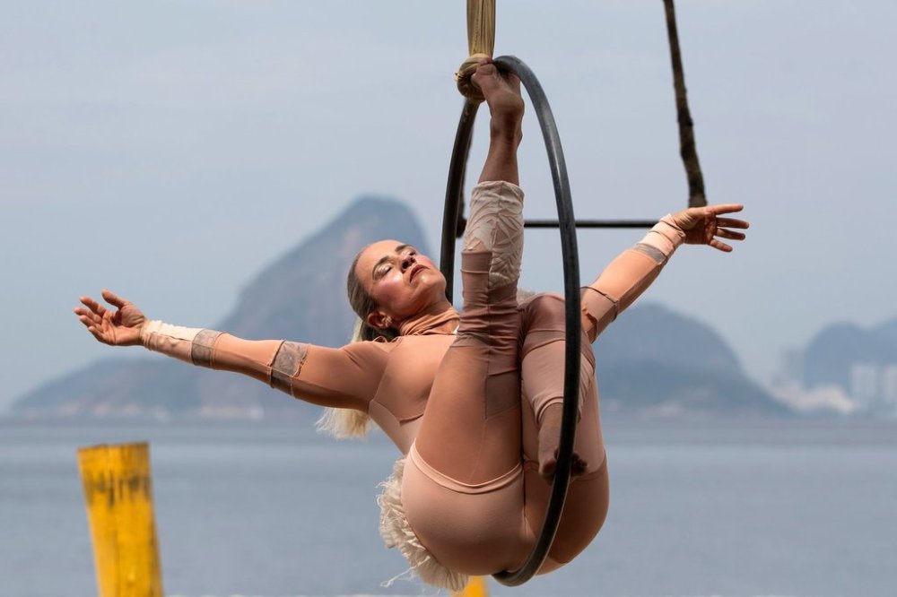 A member of the group aerial circus
