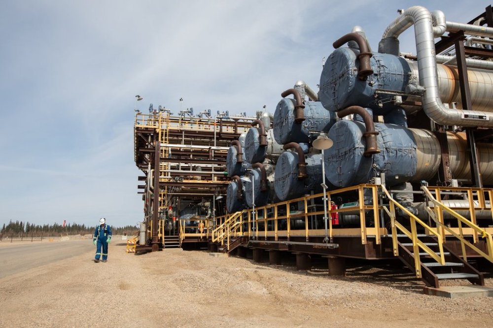Andy Cepuch, senior field manager, at the plant — where steam is created, water is processed, and bitumen is diluted and prepared to go for further processing — at the Cenovus Christina Lake oilsands facility southeast of Fort McMurray, Alta., on Wednesday April, 24, 2024. THE CANADIAN PRESS/Amber Bracken