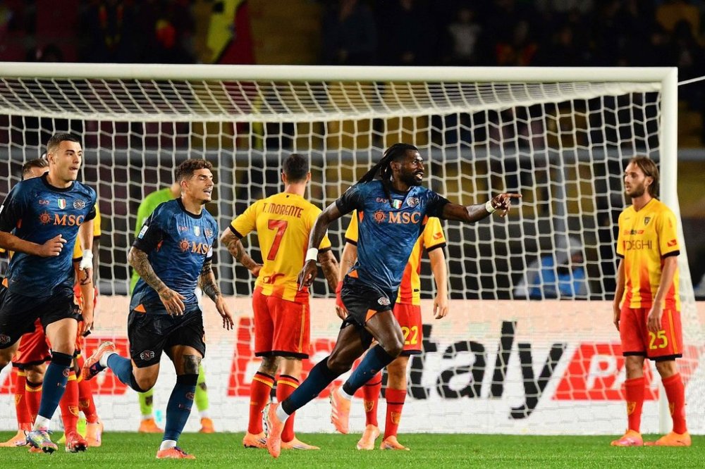 Napoli's Frank Anguissa, center, celebrates scoring during the Serie A soccer match between Lecce and Napoli, in Lecce, Italy, Tuesday Oct. 28, 2025. (Giovanni Evangelista/LaPresse via AP)