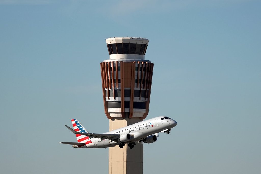 Government Selects Peraton To Overhaul Air Traffic Control