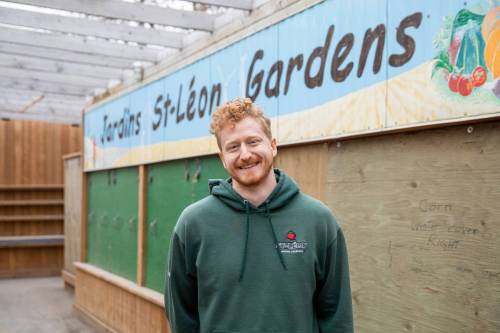 Archives La Liberté
                                Colin Rémillard, copropriétaire des Jardins St-Léon, a repris l’affaire en 2016.