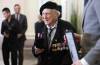 Ruth Bonneville / Free Press
                                103-year-old Second World War Gunner Len Van Roon, who landed on Juno Beach in the first wave of D-Day, received the Circle of Honour award at the Legislative Building Thursday.