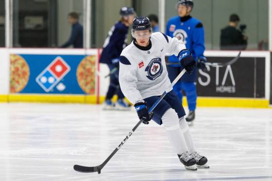 Winnipeg Jets defenceman Elias Salomonsson (Mike Deal / Free Press files)