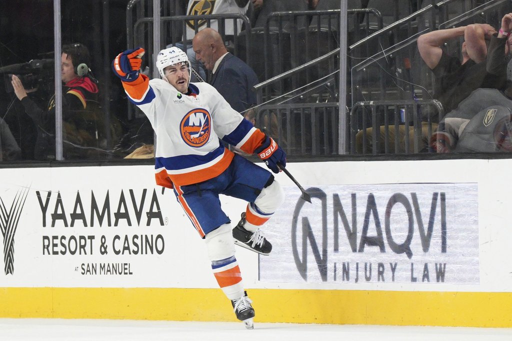 Golden Knights Deny Permission for Cassidy to Interview with Oilers and Kings