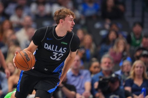 Dallas Mavericks forward Cooper Flagg dribbles the ball against the Portland Trail Blazers during the first half of an NBA basketball game Sunday, Nov. 16, 2025, in Dallas. (AP Photo/Julio Cortez)