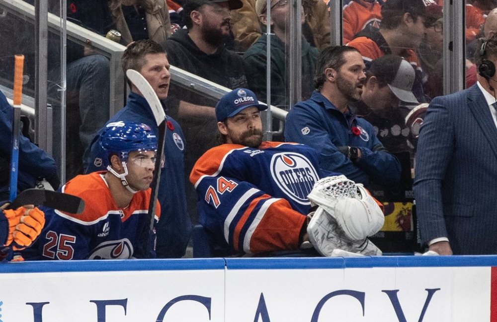 Oilers goaltender Stuart Skinner (74) sits on the bench after being pulled against the Colorado Avalanche in Edmonton on Saturday, Nov. 8, 2025. THE CANADIAN PRESS/Jason Franson