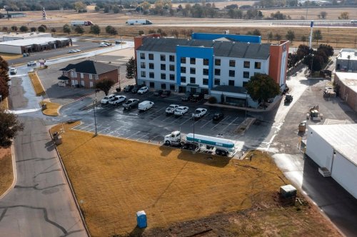 The scene of an ammonia spill at the Holiday Inn Express in Weatherford, Okla. on Thursday, Nov. 13, 2025. (AP Photo/Alonzo Adams)