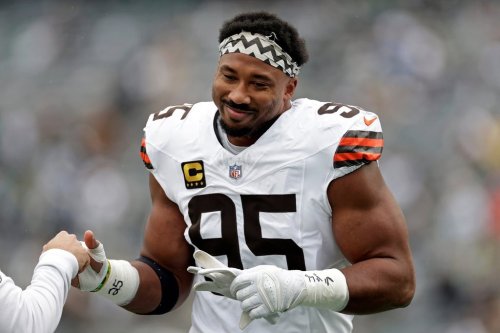 FILE - Cleveland Browns defensive end Myles Garrett warms up before an NFL football game against the New York Jets, Nov. 9, 2025, in East Rutherford, N.J. (AP Photo/Adam Hunger, File)